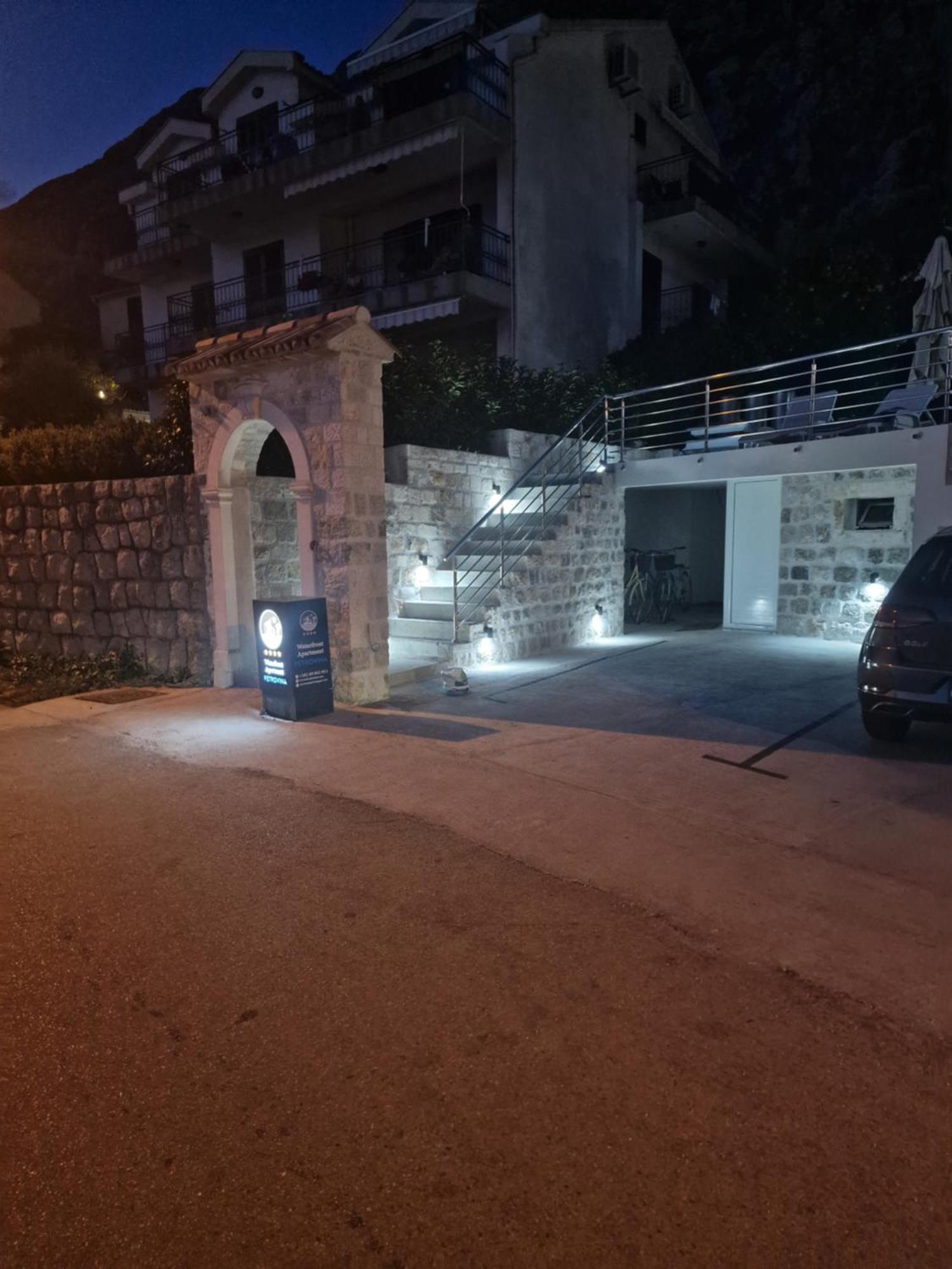 Waterfront Petrovina Apartment Kotor