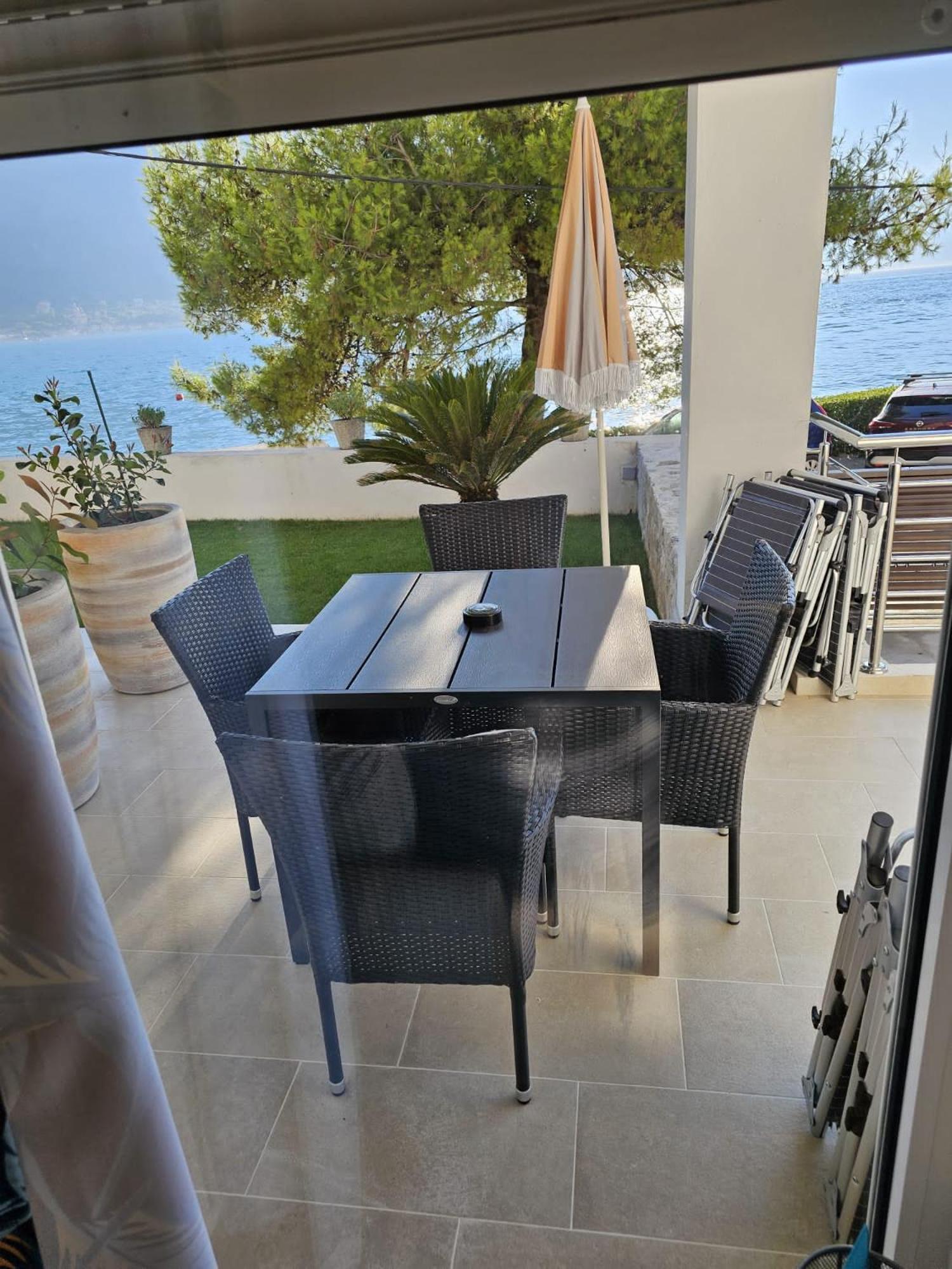 Waterfront Petrovina *